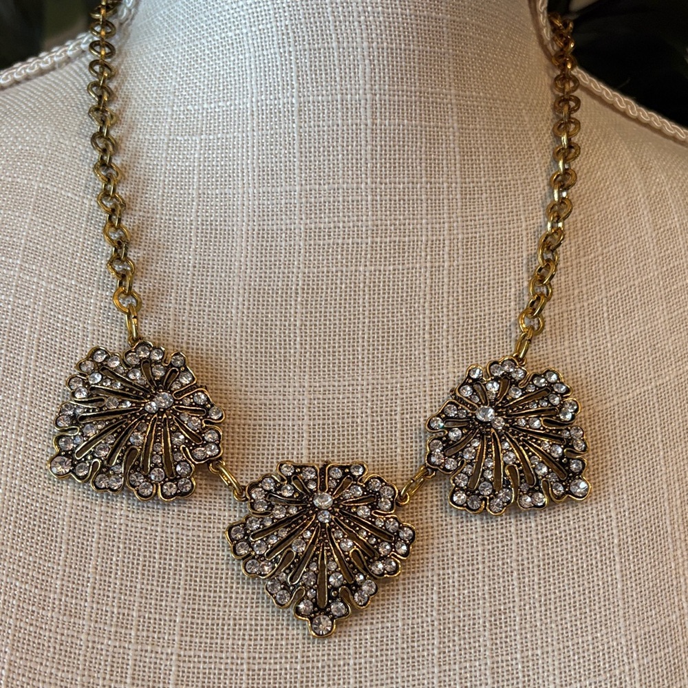Yochi NY Accented Leaves Necklace - Picture 3 of 5